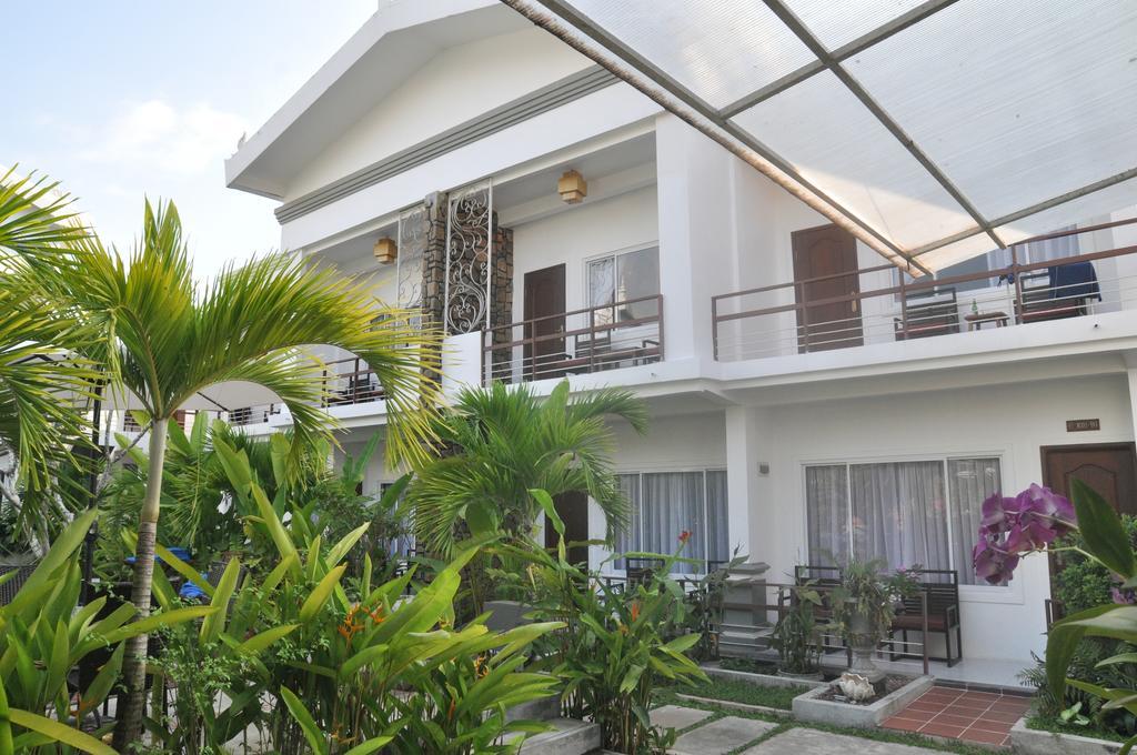 Ropanha Boutique Hotel Sihanoukville Exterior photo