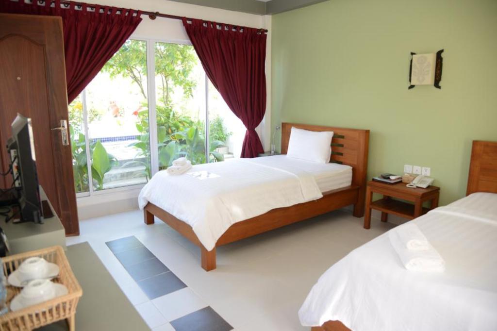 Ropanha Boutique Hotel Sihanoukville Exterior photo