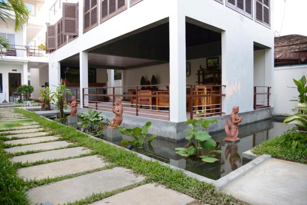 Ropanha Boutique Hotel Sihanoukville Exterior photo